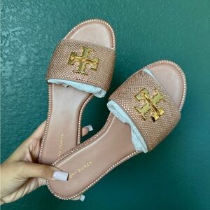 plymouth notch color